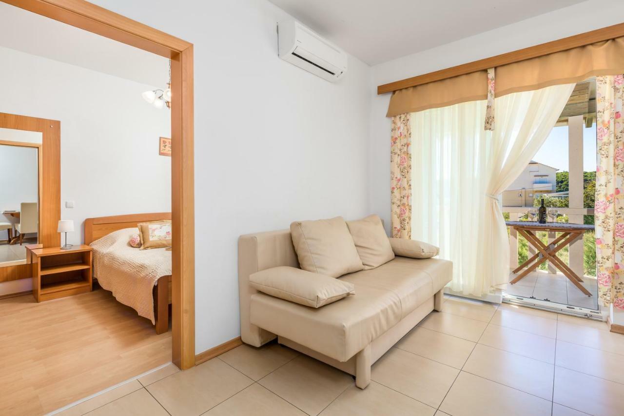 Villas Rab Palit Exterior photo